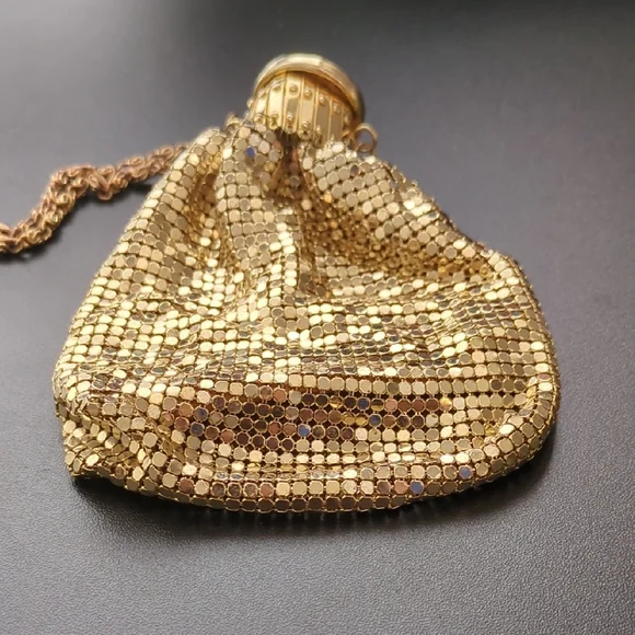 Vintage Whiting & Davis Gold Mesh Expandable Bag - Picture 6 of 12